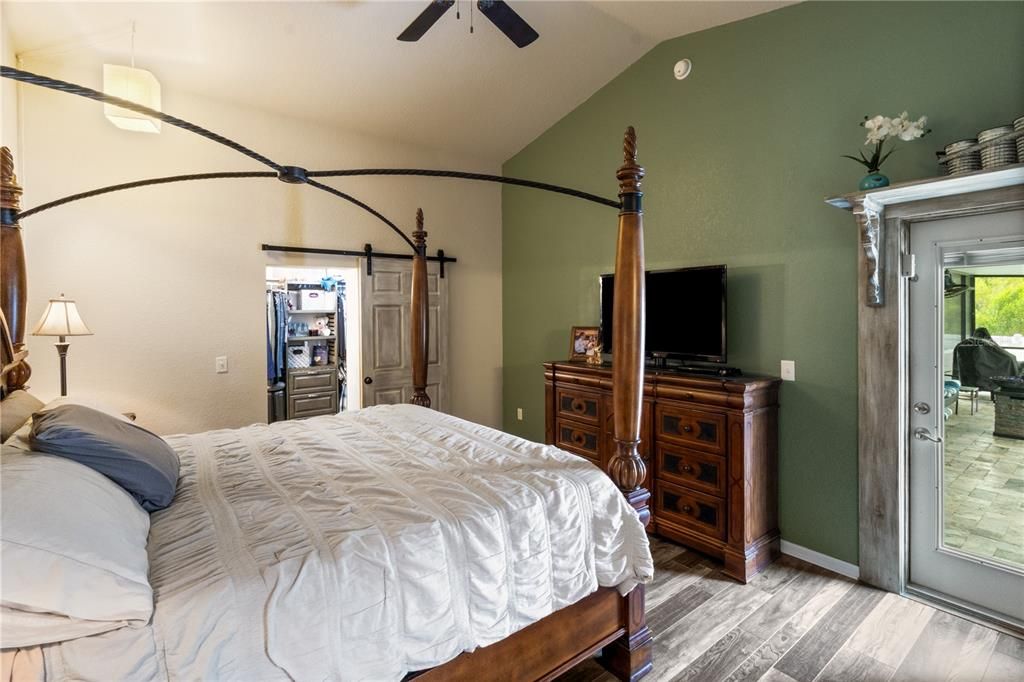 For Sale: $449,990 (3 beds, 2 baths, 2292 Square Feet)