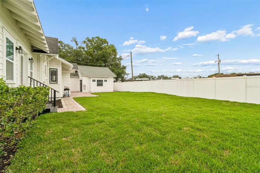 For Sale: $1,250,000 (3 beds, 3 baths, 2114 Square Feet)