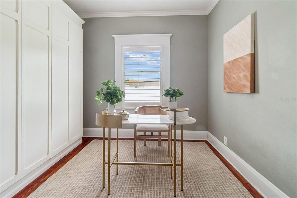 For Sale: $1,250,000 (3 beds, 3 baths, 2114 Square Feet)