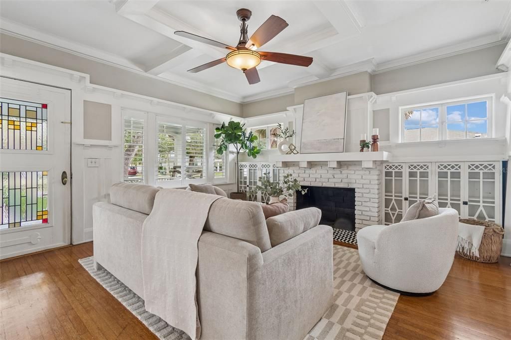 For Sale: $1,250,000 (3 beds, 3 baths, 2114 Square Feet)