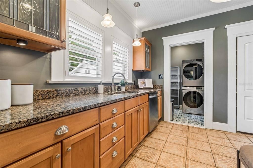 For Sale: $1,250,000 (3 beds, 3 baths, 2114 Square Feet)