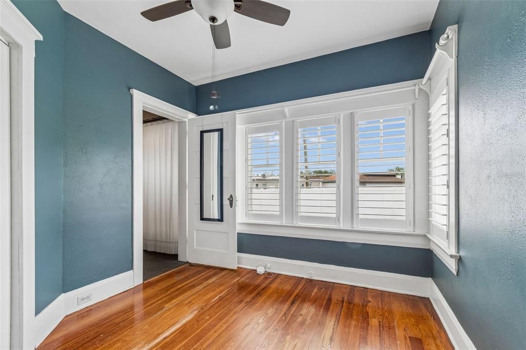 For Sale: $1,250,000 (3 beds, 3 baths, 2114 Square Feet)