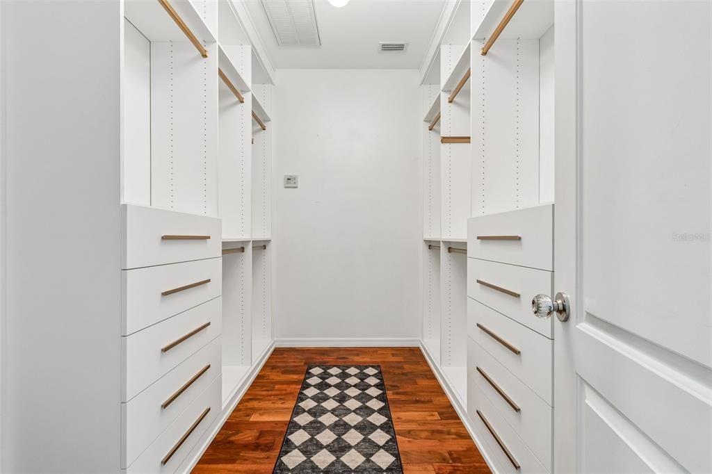 For Sale: $1,250,000 (3 beds, 3 baths, 2114 Square Feet)