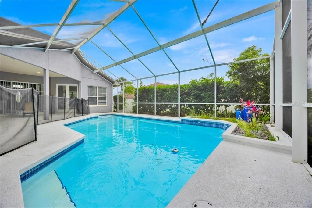For Sale: $600,000 (4 beds, 3 baths, 2664 Square Feet)