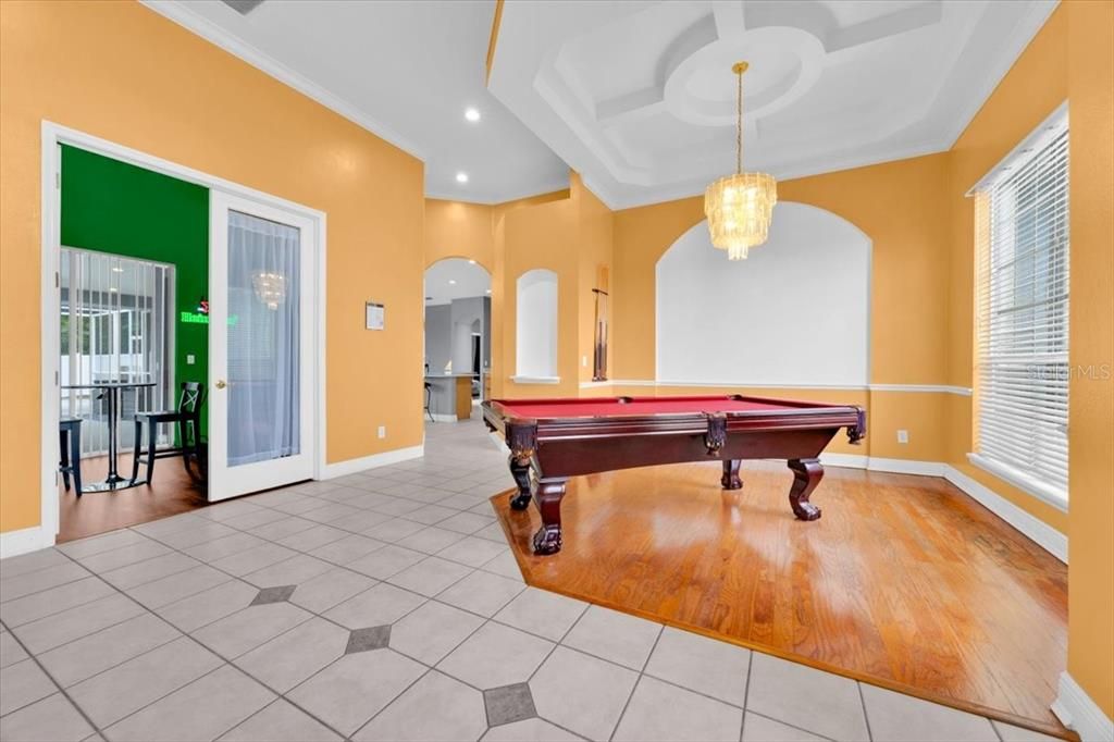 For Sale: $600,000 (4 beds, 3 baths, 2664 Square Feet)