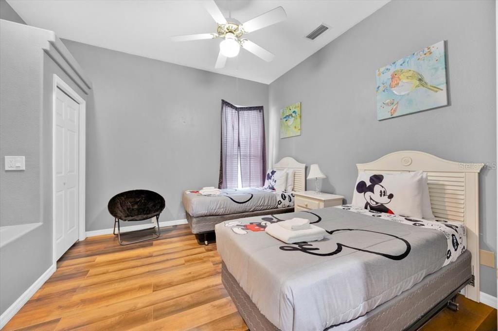 For Sale: $600,000 (4 beds, 3 baths, 2664 Square Feet)