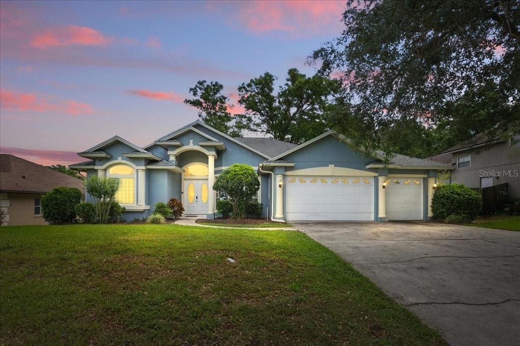 For Sale: $600,000 (4 beds, 3 baths, 2664 Square Feet)