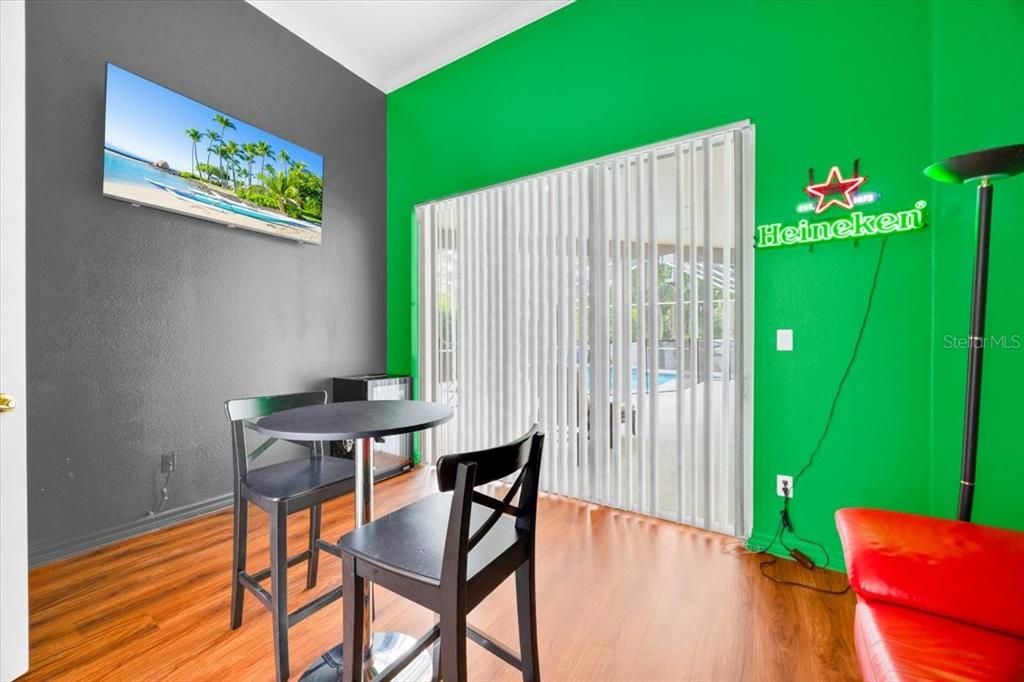 For Sale: $600,000 (4 beds, 3 baths, 2664 Square Feet)