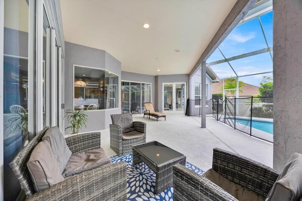 For Sale: $600,000 (4 beds, 3 baths, 2664 Square Feet)