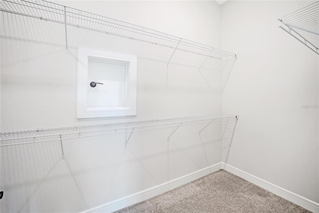 For Sale: $412,214 (2 beds, 2 baths, 2116 Square Feet)