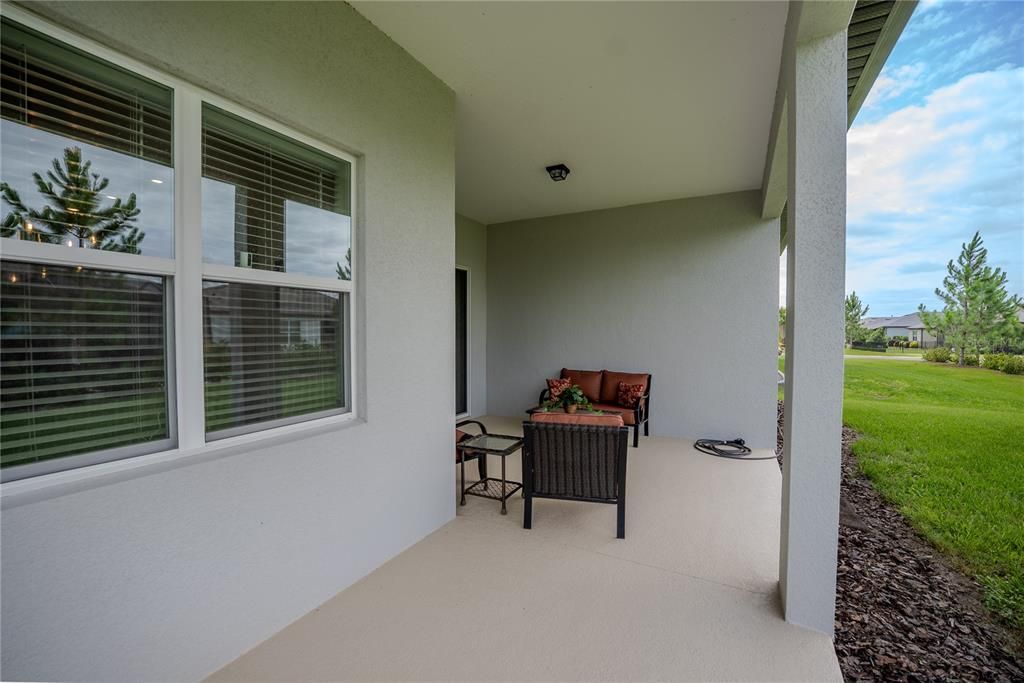 For Sale: $412,214 (2 beds, 2 baths, 2116 Square Feet)