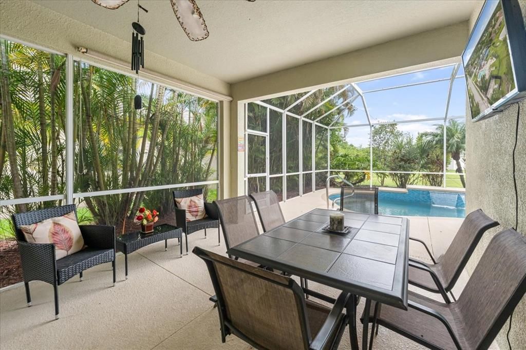 For Sale: $439,000 (3 beds, 2 baths, 1598 Square Feet)