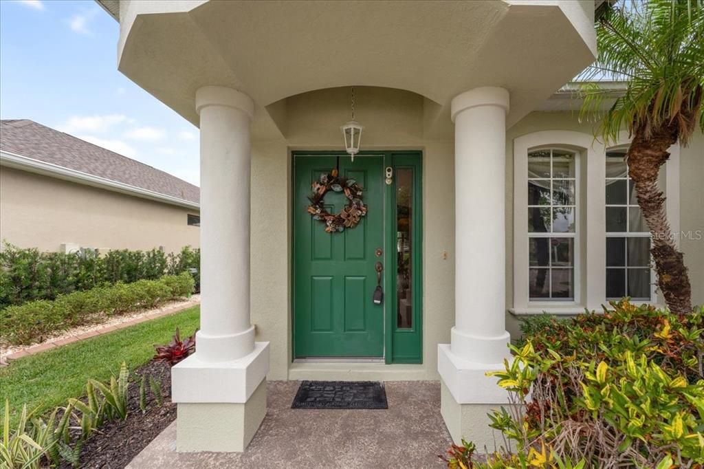 For Sale: $439,000 (3 beds, 2 baths, 1598 Square Feet)