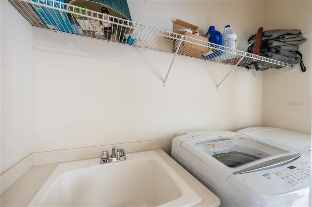 For Sale: $439,000 (3 beds, 2 baths, 1598 Square Feet)