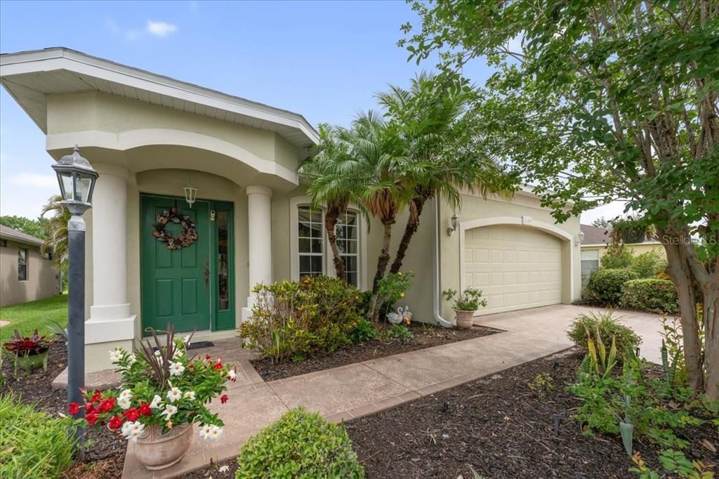 For Sale: $439,000 (3 beds, 2 baths, 1598 Square Feet)