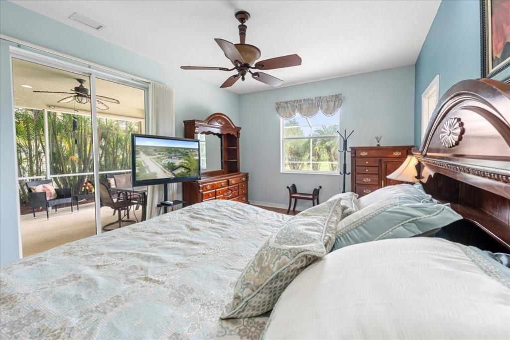 For Sale: $439,000 (3 beds, 2 baths, 1598 Square Feet)