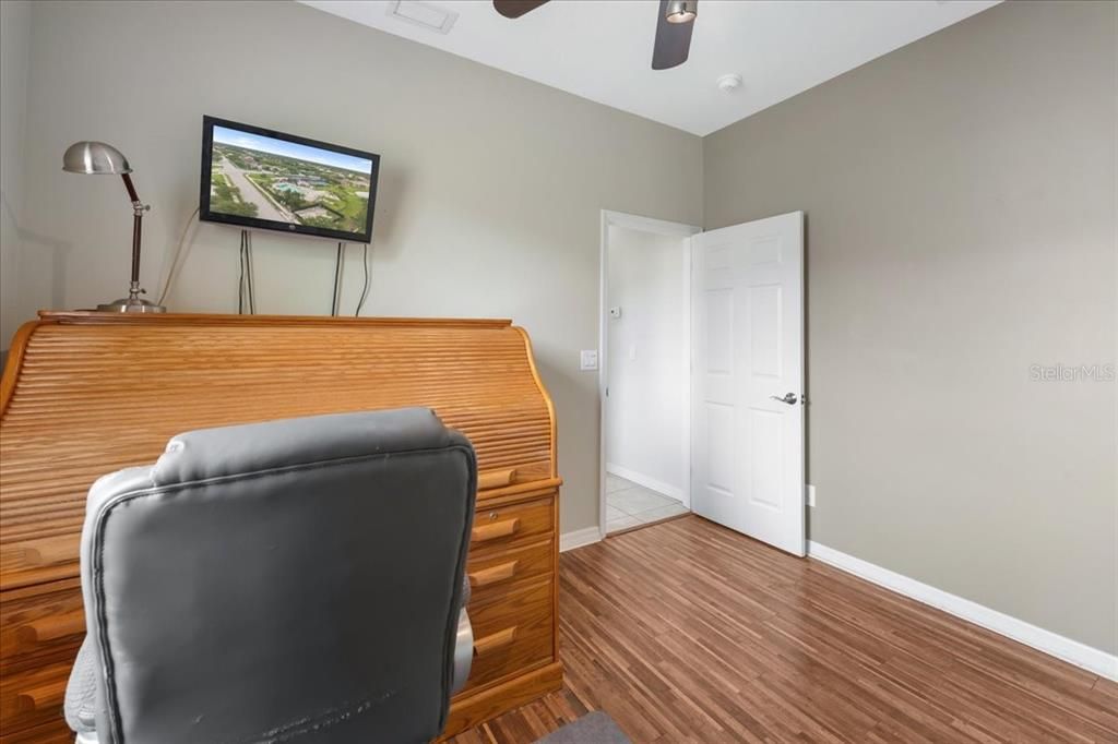 For Sale: $439,000 (3 beds, 2 baths, 1598 Square Feet)