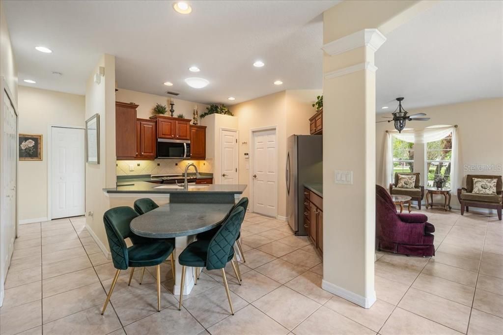 For Sale: $439,000 (3 beds, 2 baths, 1598 Square Feet)