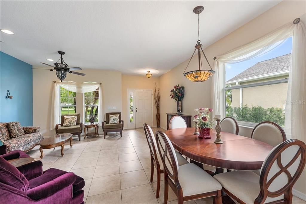 For Sale: $439,000 (3 beds, 2 baths, 1598 Square Feet)