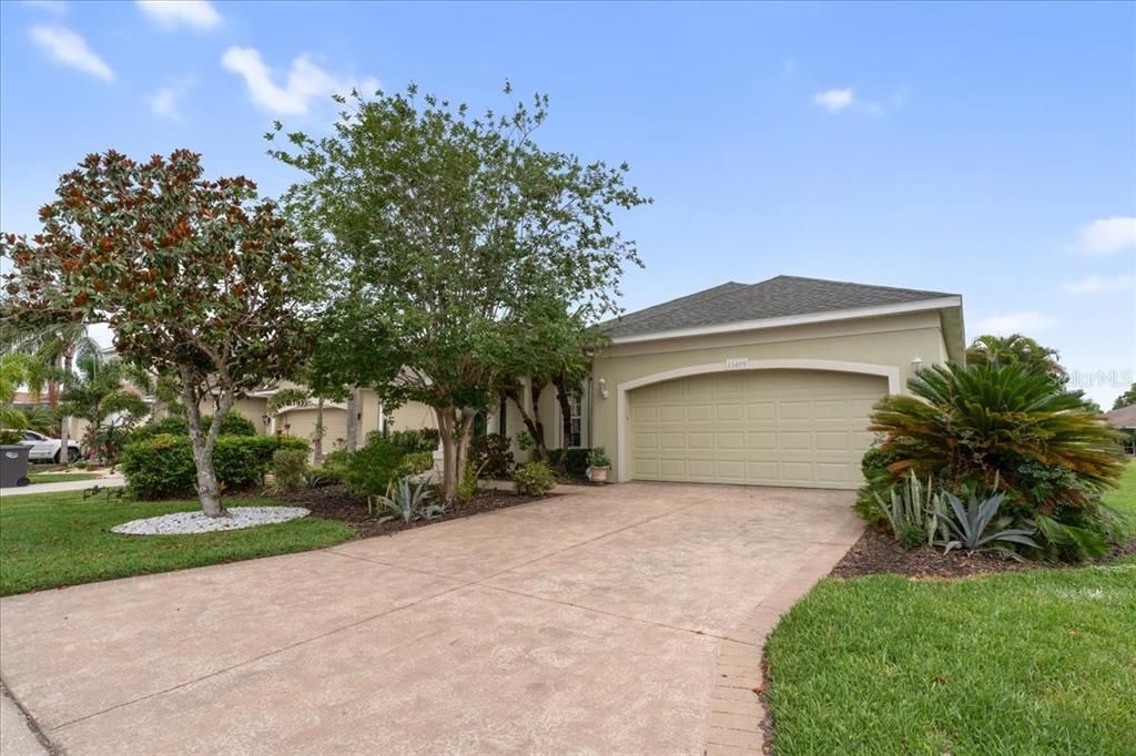 For Sale: $439,000 (3 beds, 2 baths, 1598 Square Feet)
