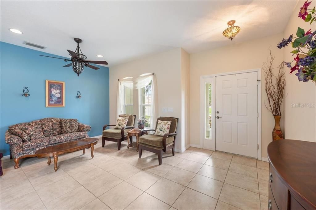 For Sale: $439,000 (3 beds, 2 baths, 1598 Square Feet)