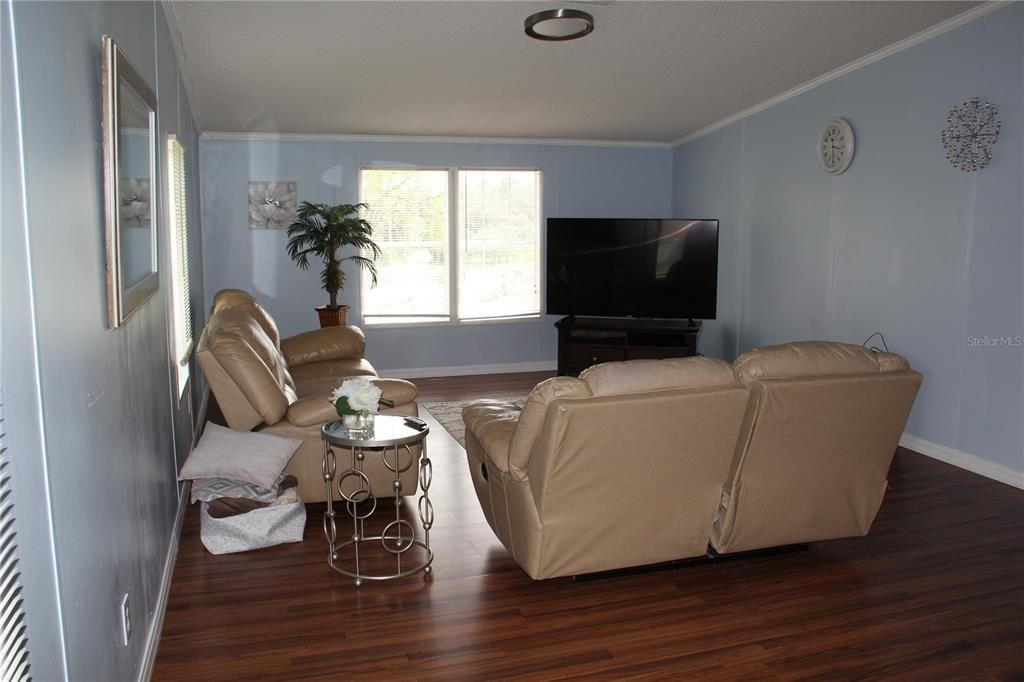 For Sale: $399,000 (3 beds, 2 baths, 2170 Square Feet)
