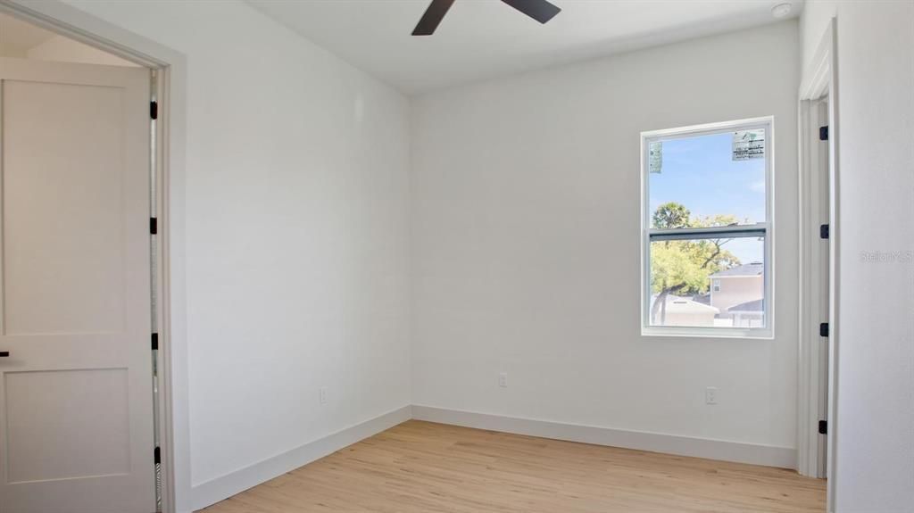 For Sale: $699,999 (3 beds, 2 baths, 2365 Square Feet)