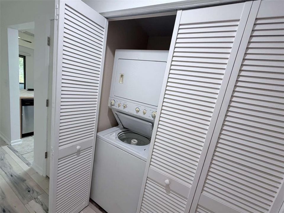 For Rent: $1,395 (2 beds, 1 baths, 662 Square Feet)
