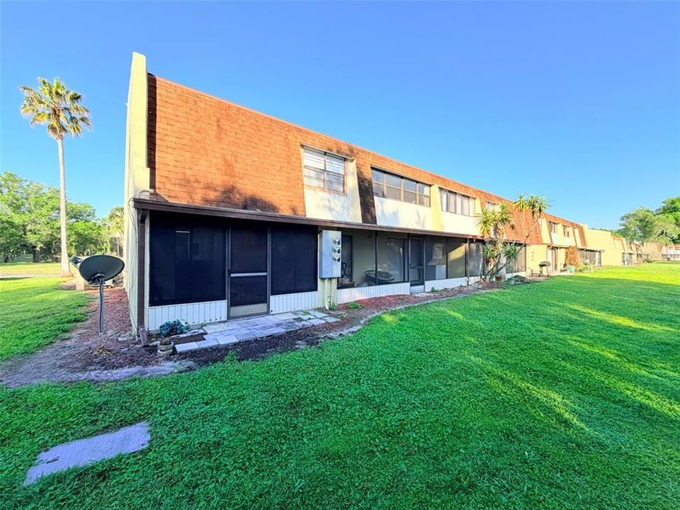 For Rent: $1,395 (2 beds, 1 baths, 662 Square Feet)