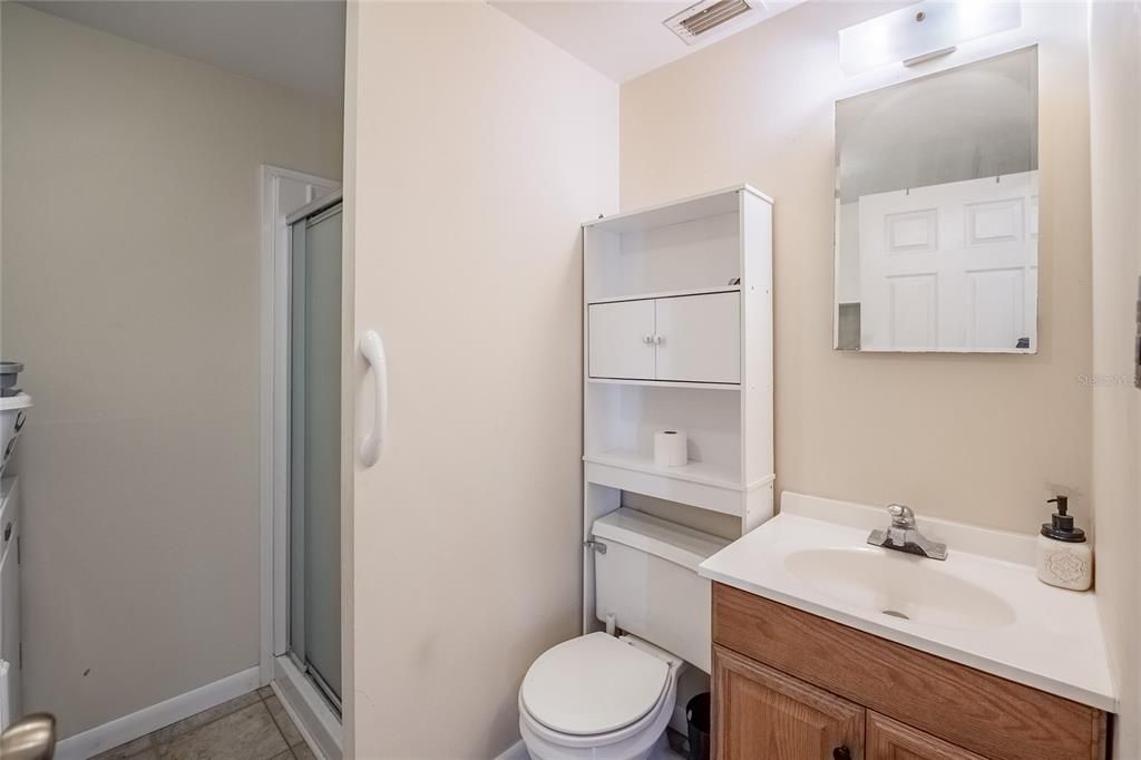 For Sale: $298,000 (5 beds, 3 baths, 1632 Square Feet)