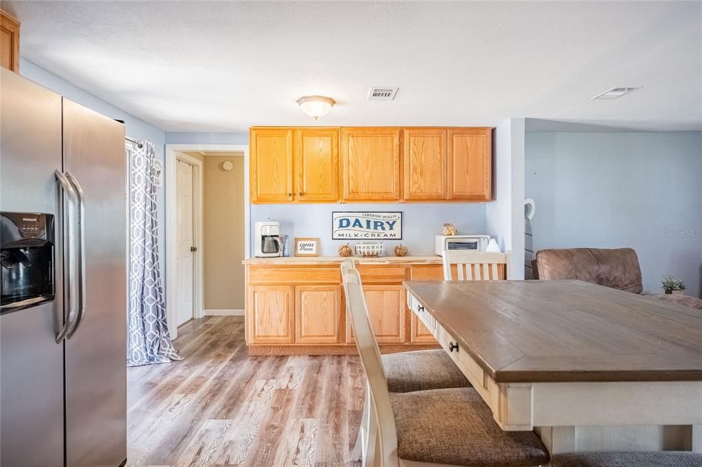 For Sale: $298,000 (5 beds, 3 baths, 1632 Square Feet)