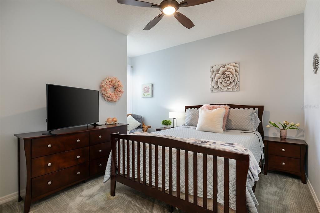 For Sale: $340,000 (3 beds, 2 baths, 1648 Square Feet)