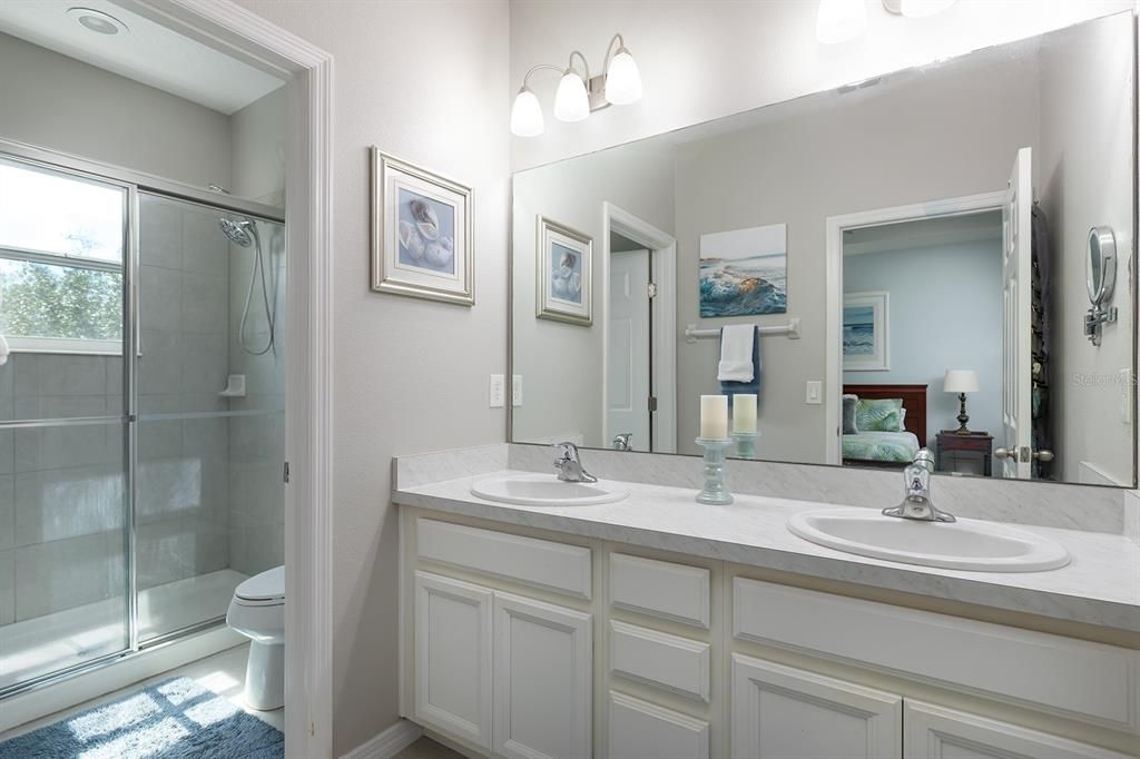 For Sale: $340,000 (3 beds, 2 baths, 1648 Square Feet)