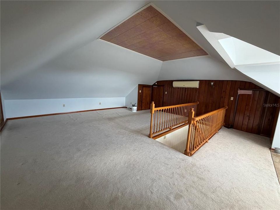 For Sale: $500,000 (3 beds, 3 baths, 2988 Square Feet)