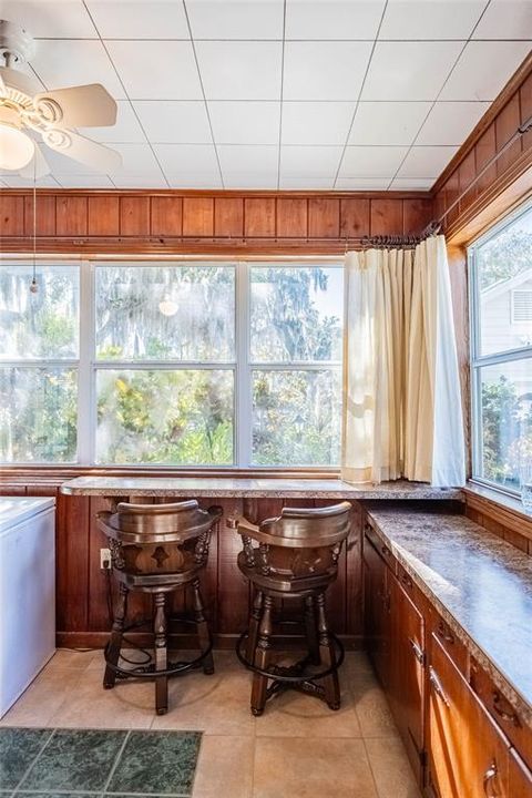 For Sale: $500,000 (3 beds, 3 baths, 2988 Square Feet)
