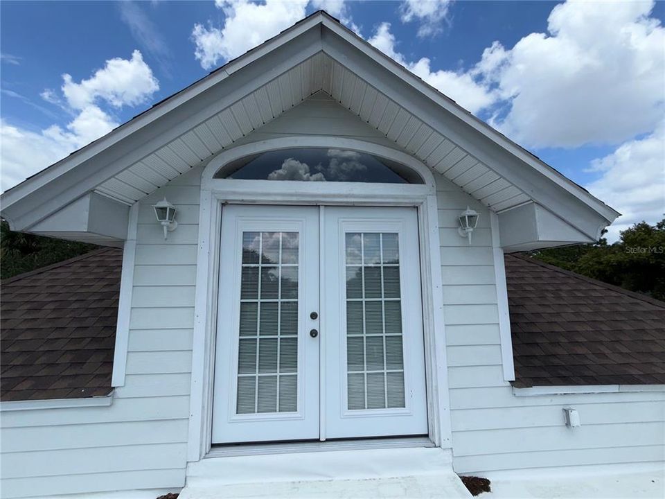 For Sale: $500,000 (3 beds, 3 baths, 2988 Square Feet)