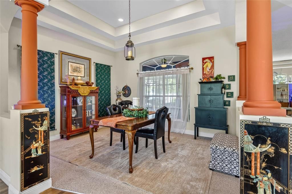 En Venta: $405,000 (4 camas, 2 baños, 2550 Pies cuadrados)