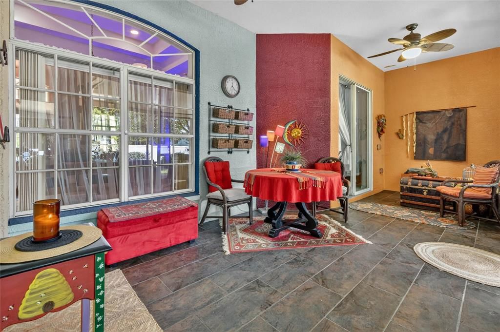 En Venta: $405,000 (4 camas, 2 baños, 2550 Pies cuadrados)