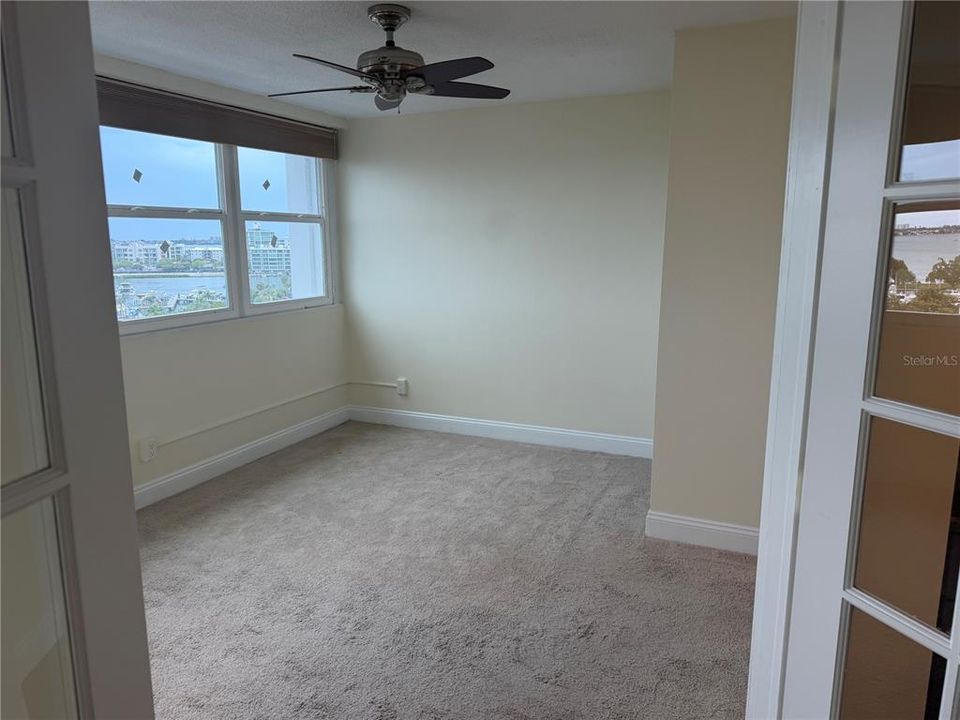 For Rent: $3,000 (2 beds, 2 baths, 1055 Square Feet)