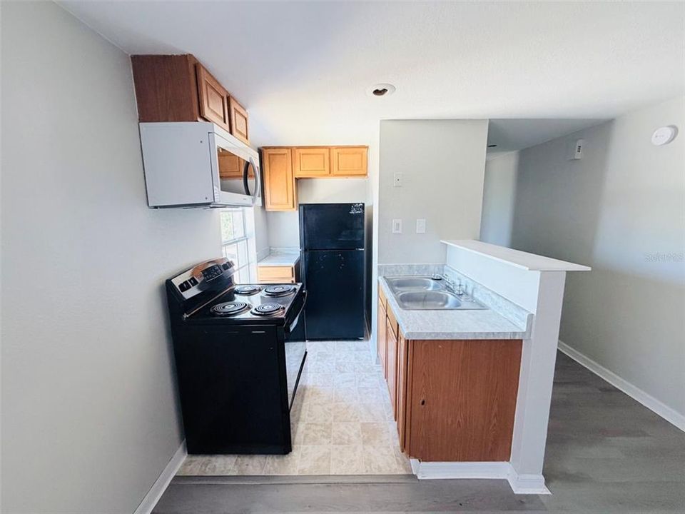 For Rent: $795 (1 beds, 1 baths, 432 Square Feet)