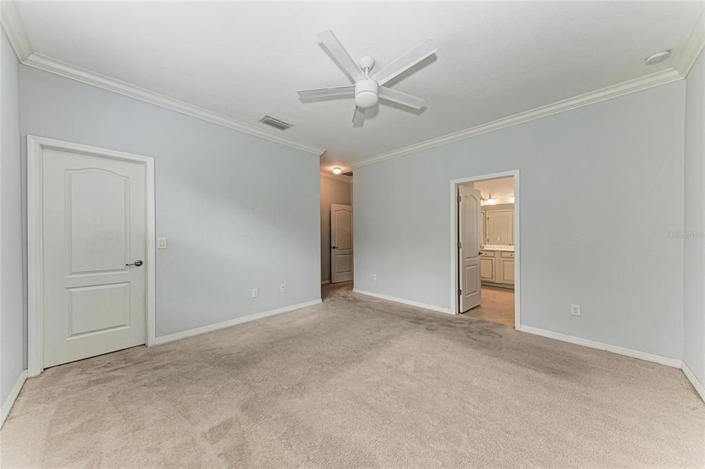 For Sale: $469,500 (3 beds, 2 baths, 2002 Square Feet)
