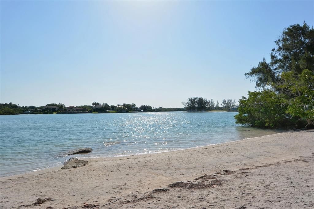 For Rent: $3,400 (3 beds, 2 baths, 1466 Square Feet)
