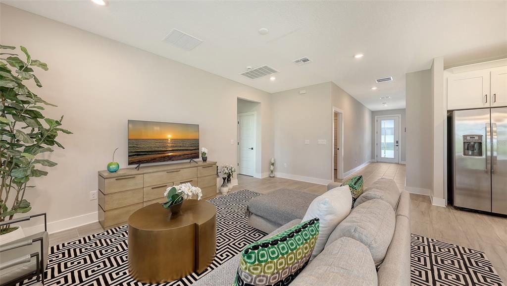 For Rent: $3,400 (3 beds, 2 baths, 1466 Square Feet)