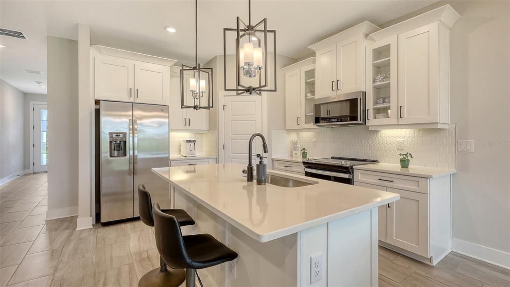 For Rent: $3,400 (3 beds, 2 baths, 1466 Square Feet)