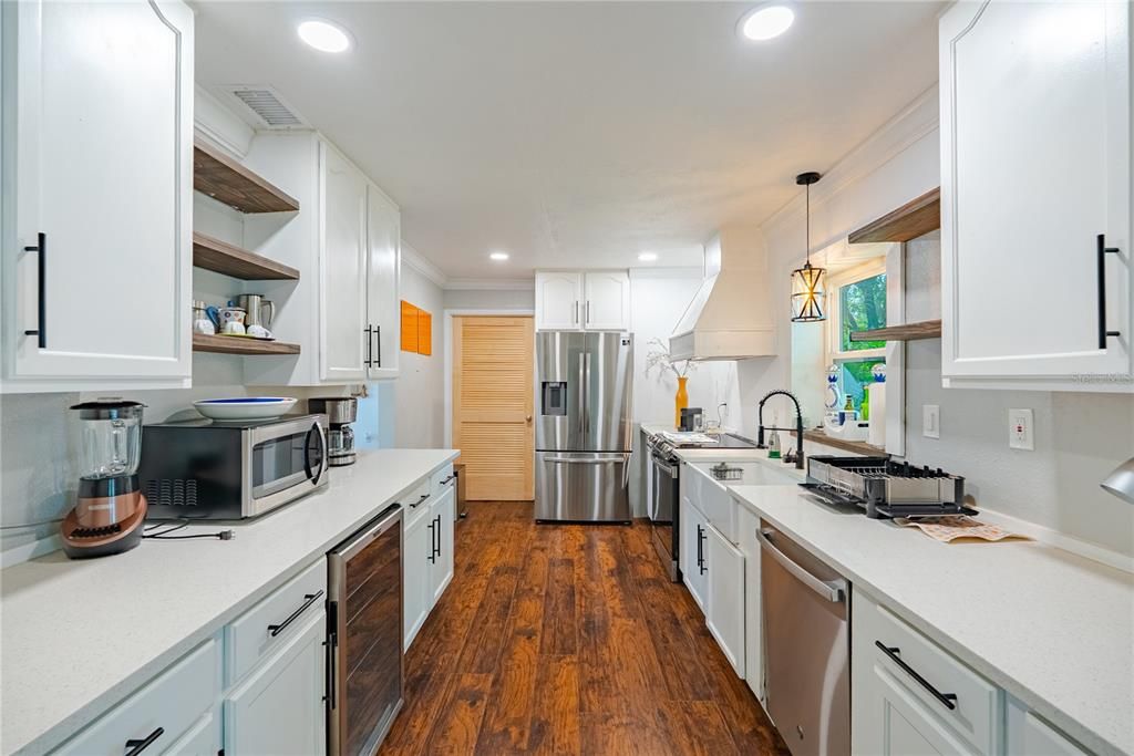 For Rent: $3,500 (5 beds, 3 baths, 2523 Square Feet)