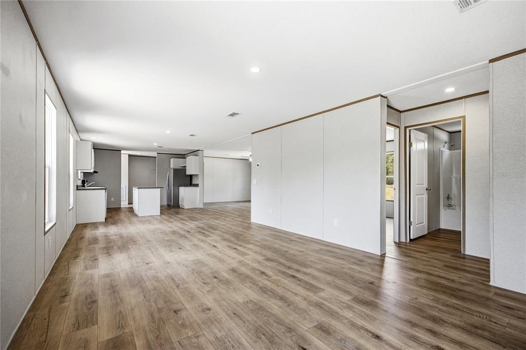 For Sale: $255,000 (4 beds, 2 baths, 1813 Square Feet)