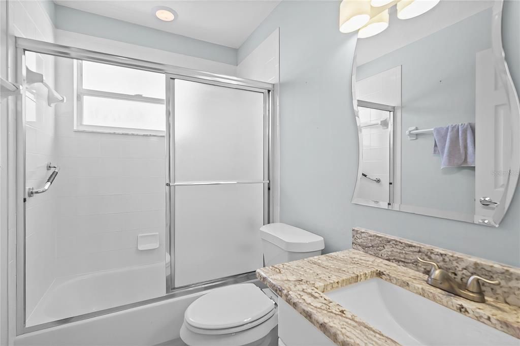 For Sale: $223,995 (2 beds, 2 baths, 1346 Square Feet)