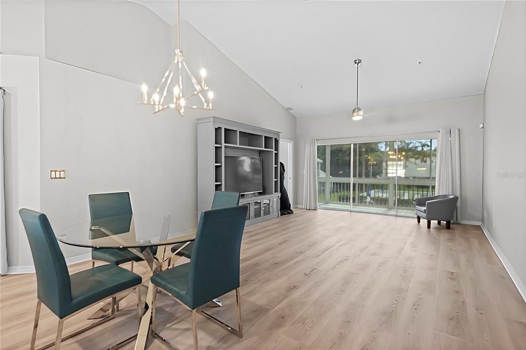 For Sale: $223,995 (2 beds, 2 baths, 1346 Square Feet)