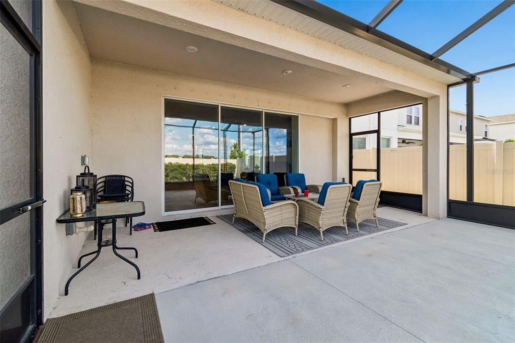 For Rent: $2,950 (4 beds, 3 baths, 2394 Square Feet)