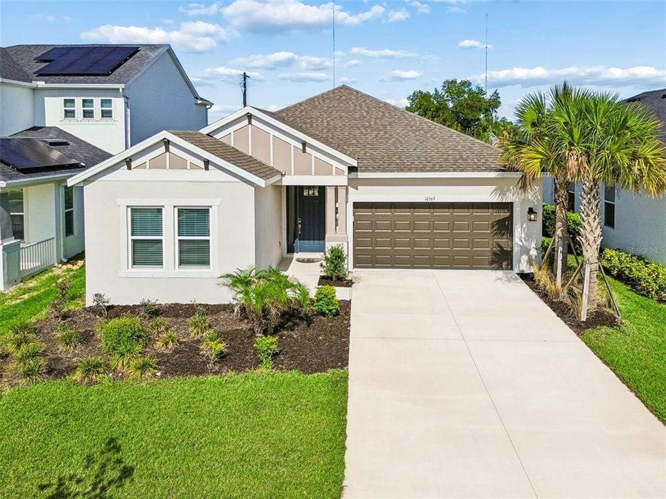 For Rent: $2,950 (4 beds, 3 baths, 2394 Square Feet)